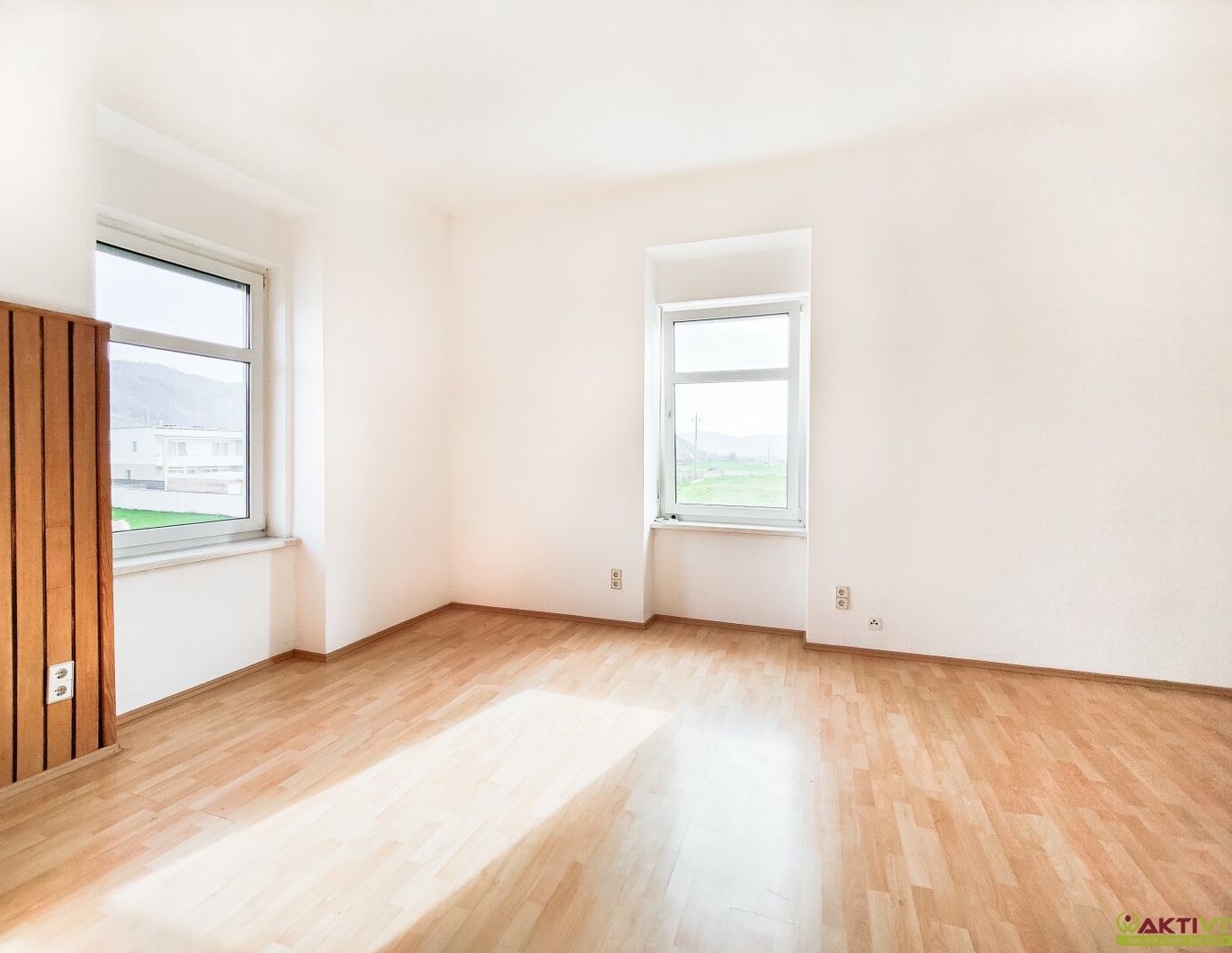 Großzügige Altbauwohnung in Wasendorf. - Sanierungspotenzial mit Grünblick, Garagenplatz inklusive.