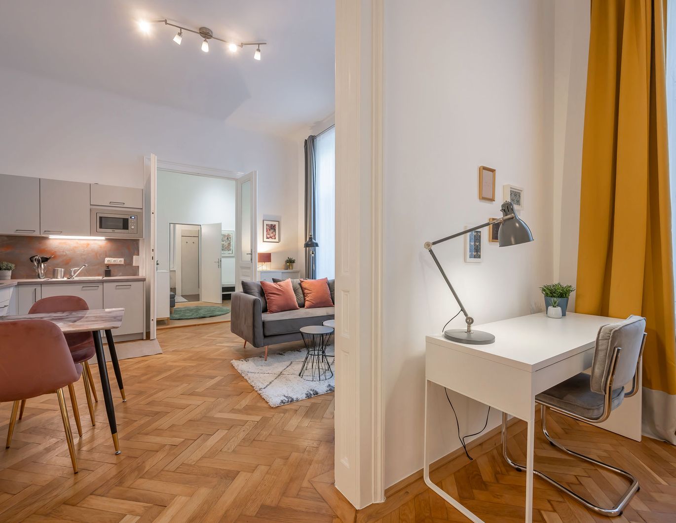 Ruhiges 3-Zimmer-Altbaujuwel im 1. Bezirk - hofseitig & bezugsfertig mit Videotour