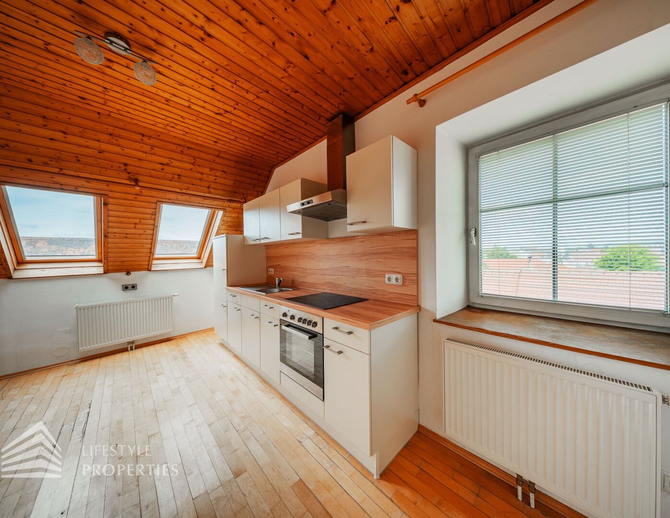 Charmante 3-Zimmer-Dachgeschosswohnung im Zentrum von Horn