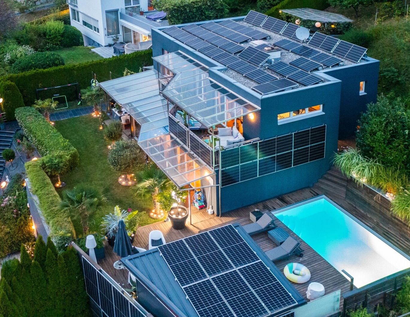 Großzügiges Traumhaus in Ruhelage: Pool, Poolhaus, Weinkeller & Wellness inklusive - LKH Nähe