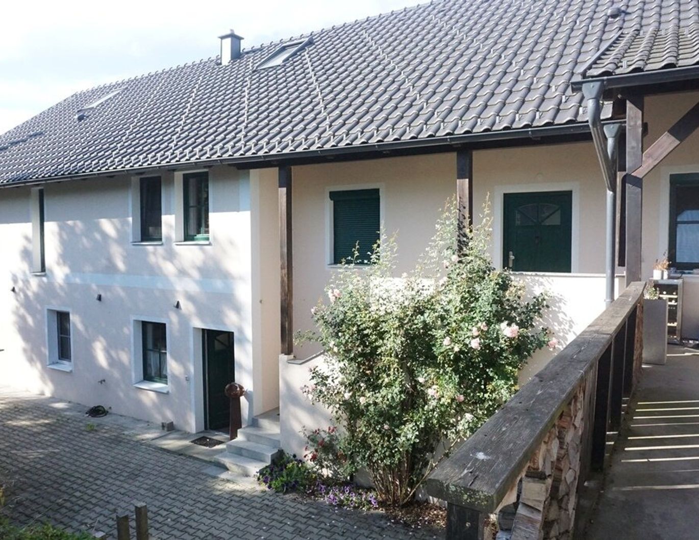 Ihr neues Zuhause - charmantes Familienhaus mit vielen Extras in Ruhelage