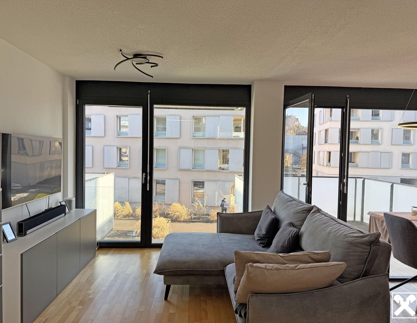 Solide Investition: Vermietete 2‑Zimmer-Wohnung mit Tiefgarage