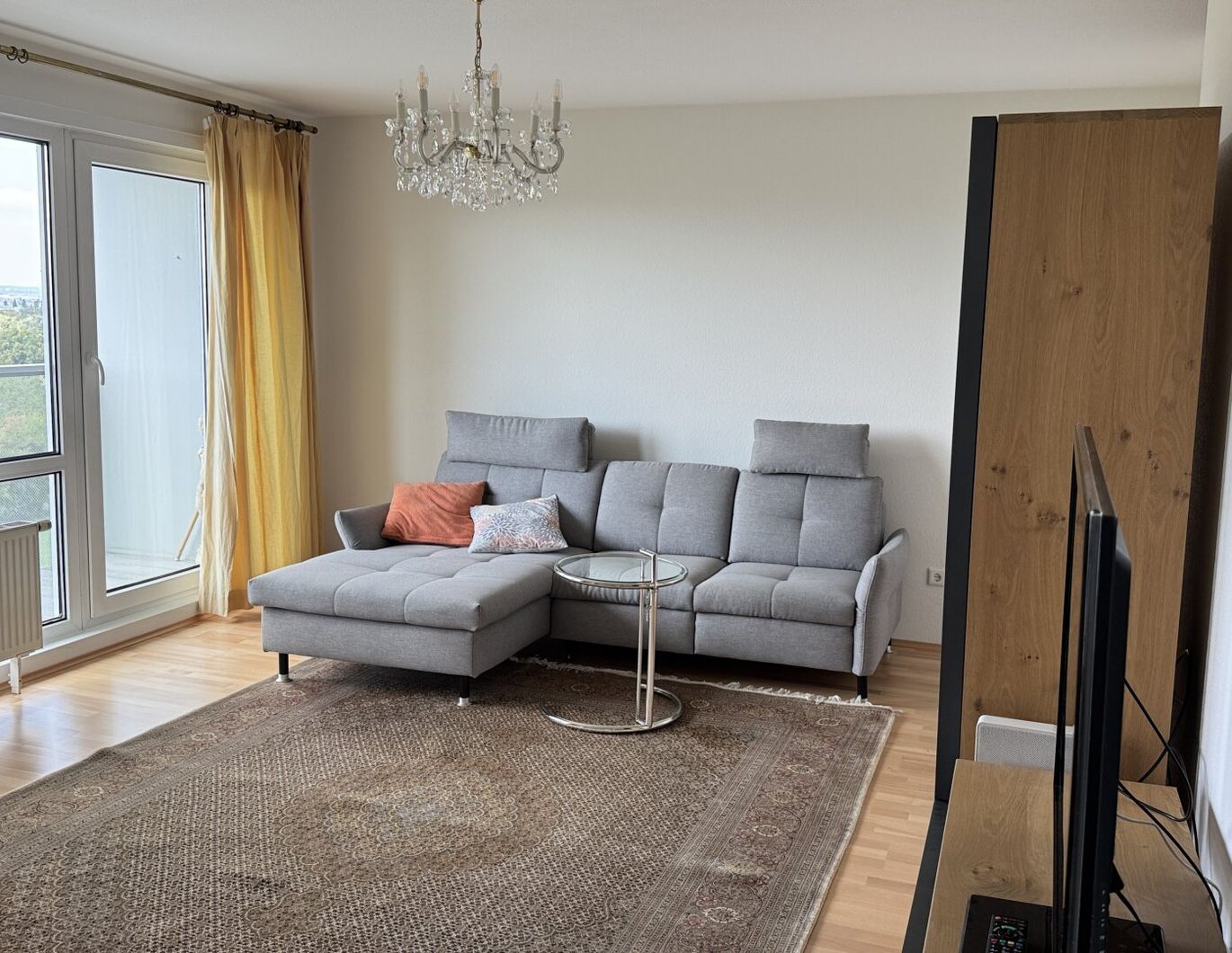 VIC möblierte 3 Zimmer Fernblick