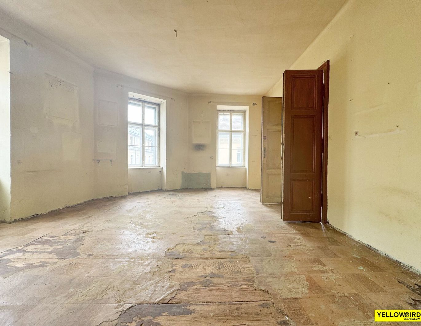 Sanierungsbedürftiges 75 m² Apartment - in guter Lage des 18ten Bezirks!