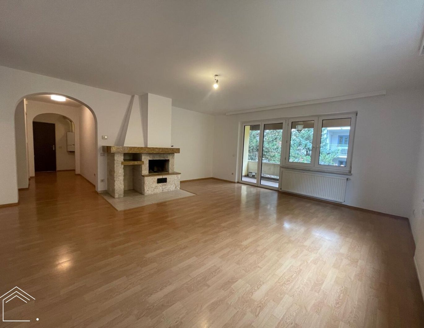 Traumhafte 3-Zimmer-Wohnung mit Balkon in Wien Hietzing