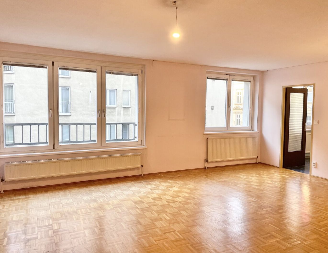 PROVISIONSFREI VOM EIGENTÜMER! 3-ZIMMER-WOHNUNG MIT TOLLER AUFTEILUNG IN GUTER LAGE IM 5. BEZIRK!