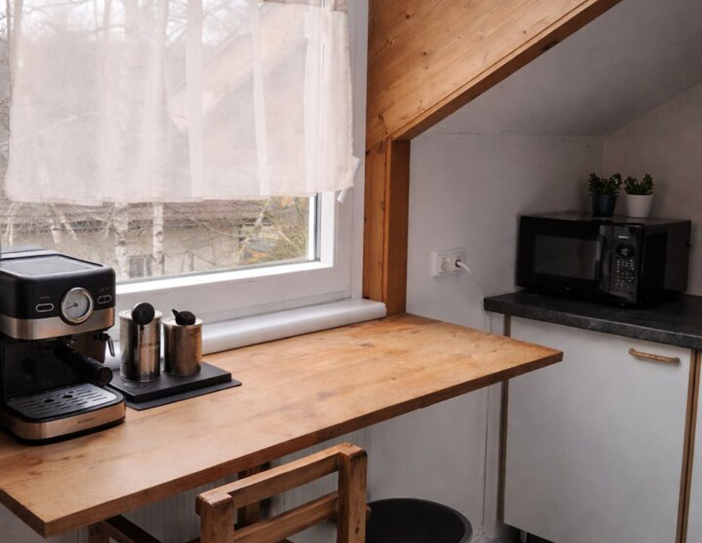 Erstklassige 3-Zimmer Wohnung mit Wintergarten in Attnang-Puchheim! Privater Parkplatz und Keller vorhanden!