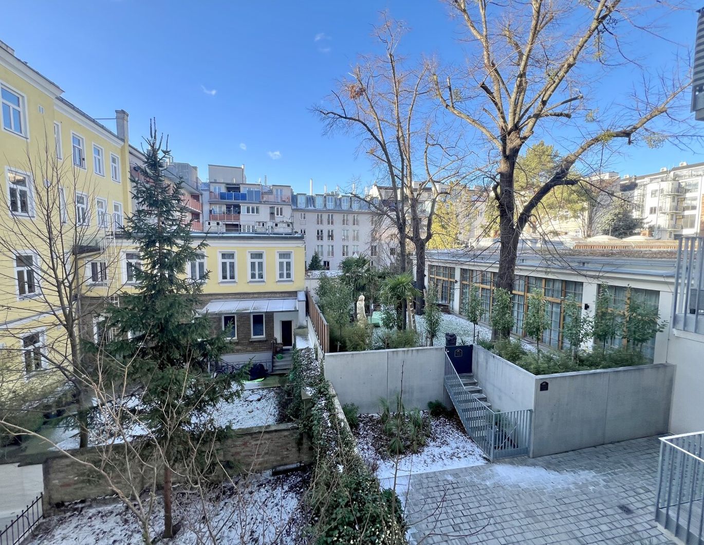 Altbau - Garconniere mit Weitblick!