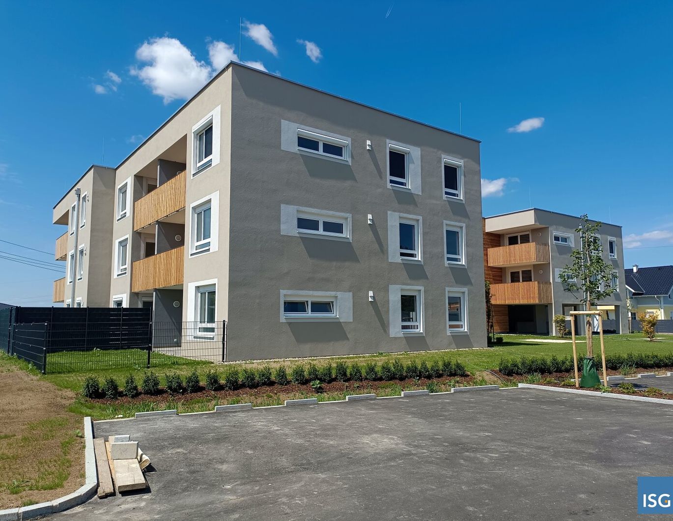 Übergabe Juni 2025! NEUBAU, Top 10, Erstbezug: 4-Zimmer Wohnung im 1. OG mit Garage