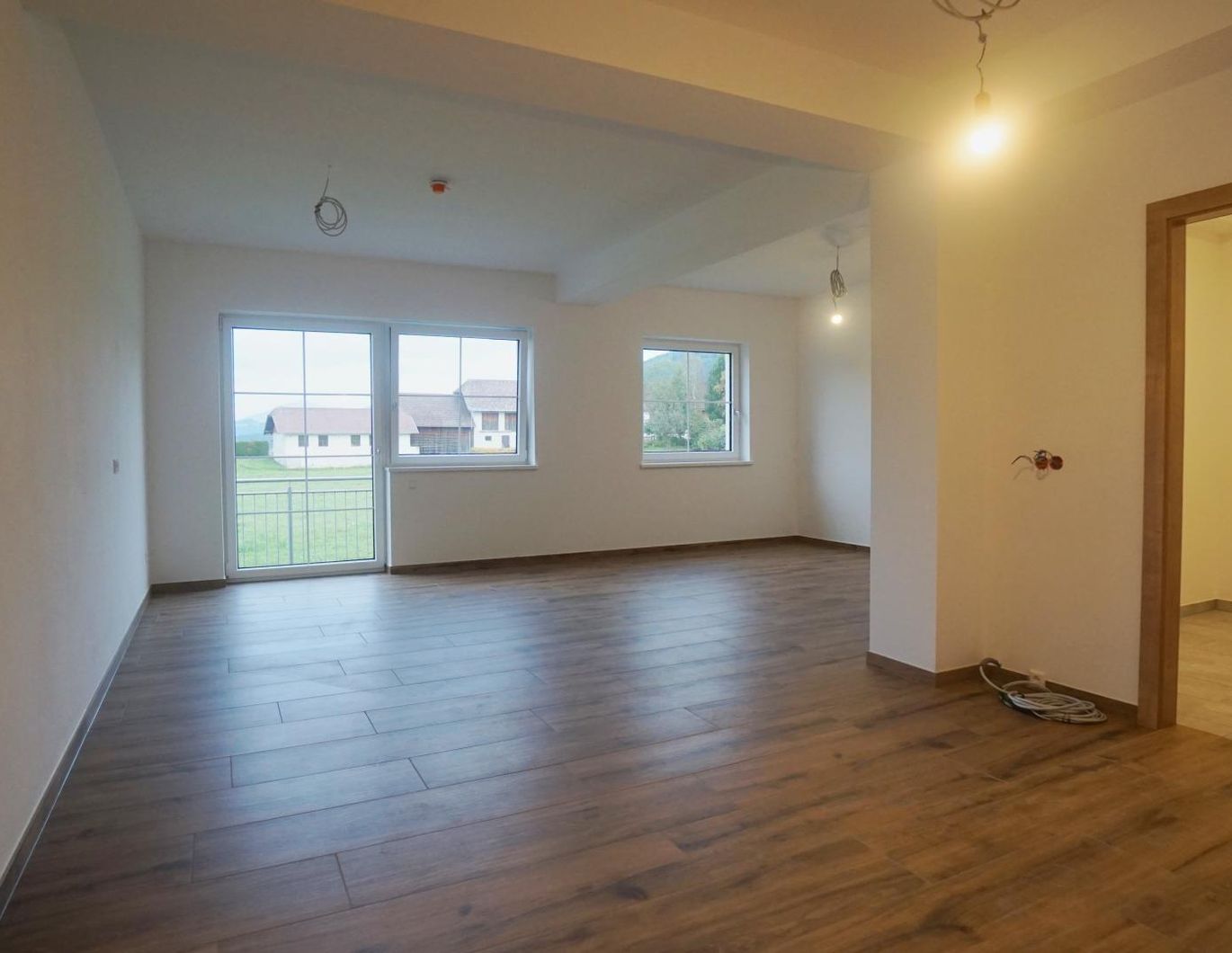 Exklusive, lichtdurchflutete ,barrierefreie 3 Zimmer Wohnung mit südseitiger XXL Terrasse