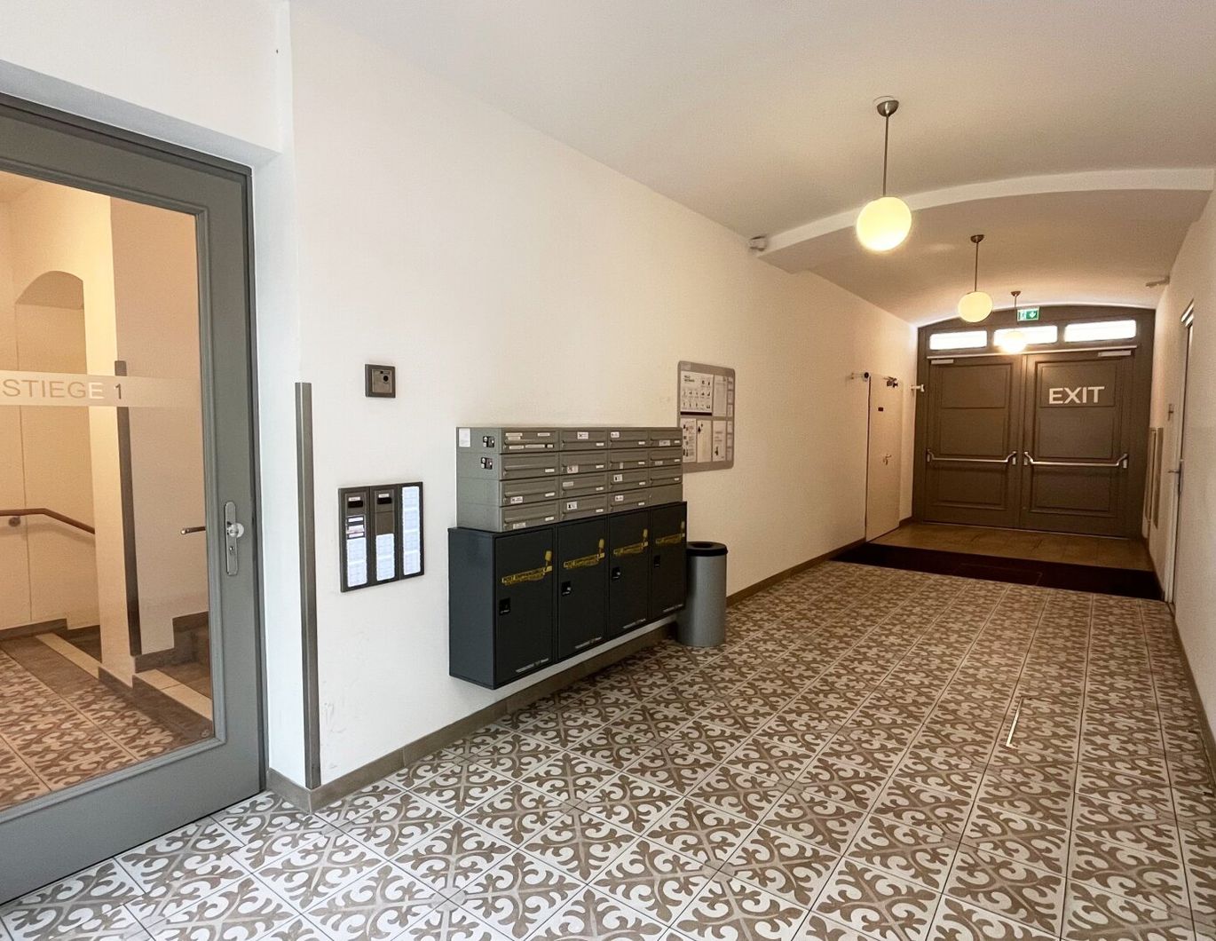 Helle 4-Zimmer-Wohnung mit Terrasse in zentraler Lage von Wieden