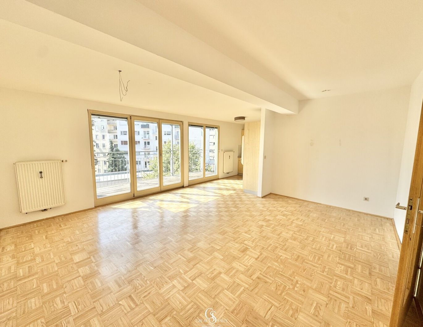 Lichtdurchflutete 3-Zimmer-Wohnung mit überdachten Süd-Balkon in zentraler Lage