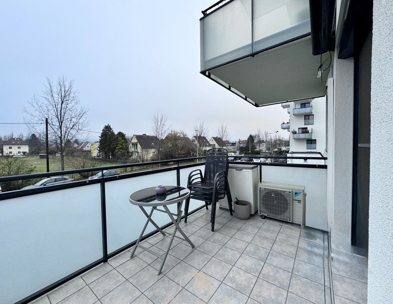 URBANES WOHNEN : Moderne 3-Zimmer-Wohnung mit Westbalkon & Tiefgarage in Wetzelsdorf