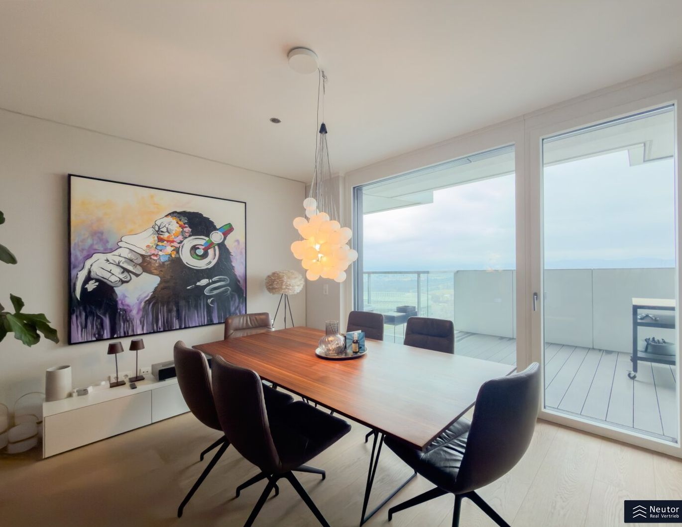 GARAGE OPTIONAL - 32. STOCK - BLICK ÜBER WIEN IN 110 M HÖHE - NÄHE ERNST-HAPPEL-STADION - IM HERZEN DES 2. WIENER GEMEINDEBEZIRKS - U2 DONAU MARINA