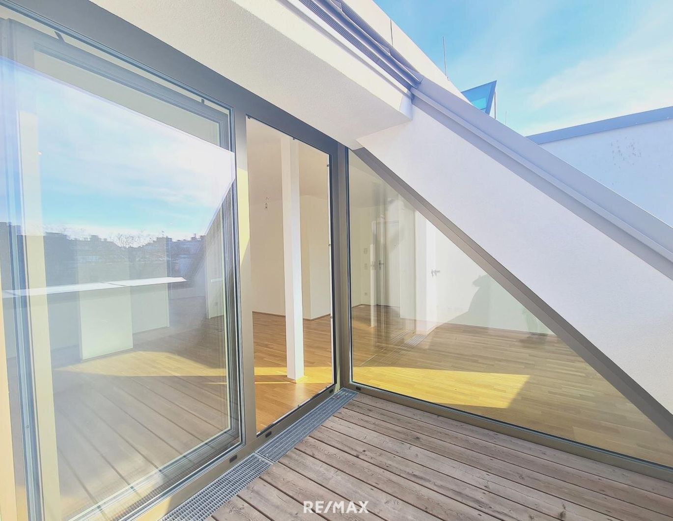 Urbanes Wohnen im 6. Bezirk - Erstbezugs 2-Zimmer-Dachgeschoss-Penthouse