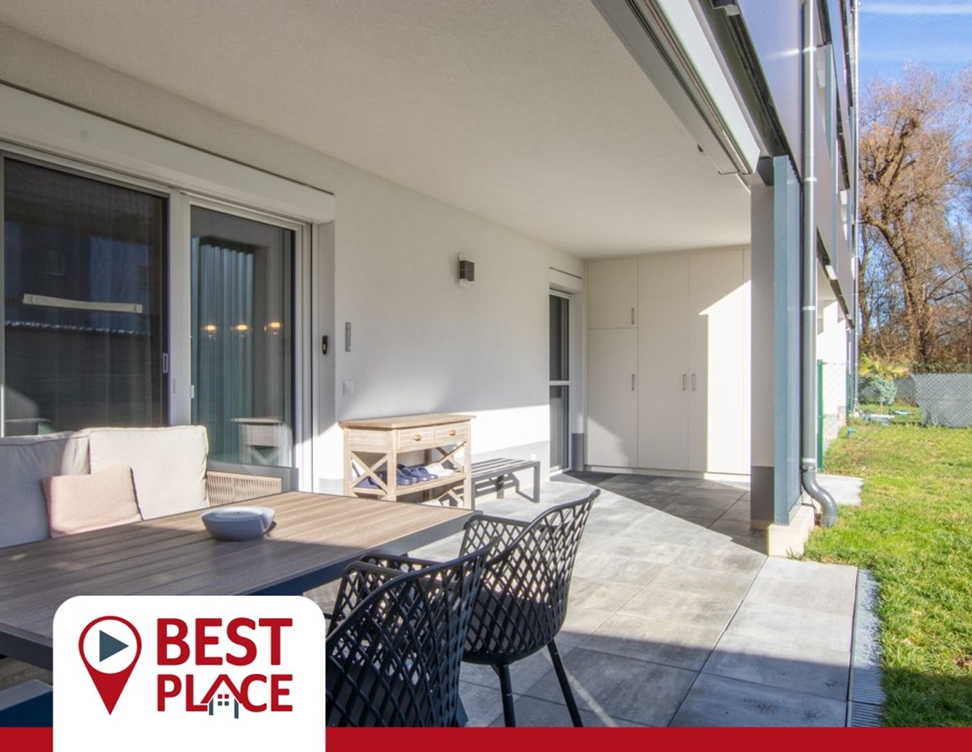 Topmoderne 4-Zimmerwohnung mit Südgarten und 2 Stellplätzen