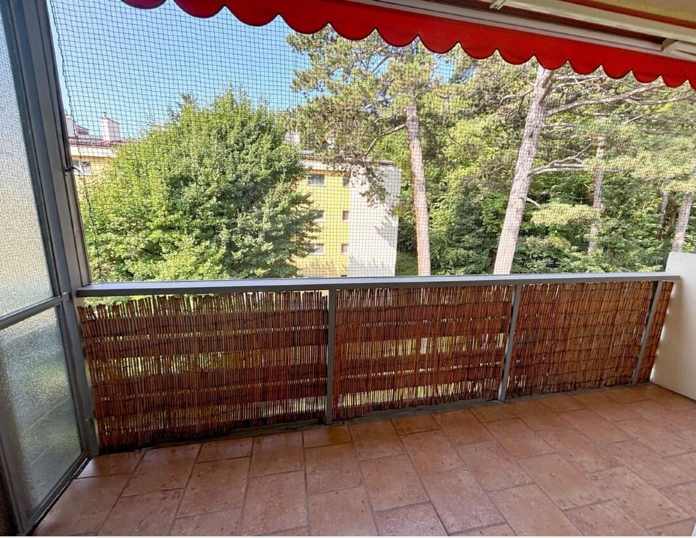 Erstbezug! Großzügige sanierte Eigentumswohnung mit Loggia!