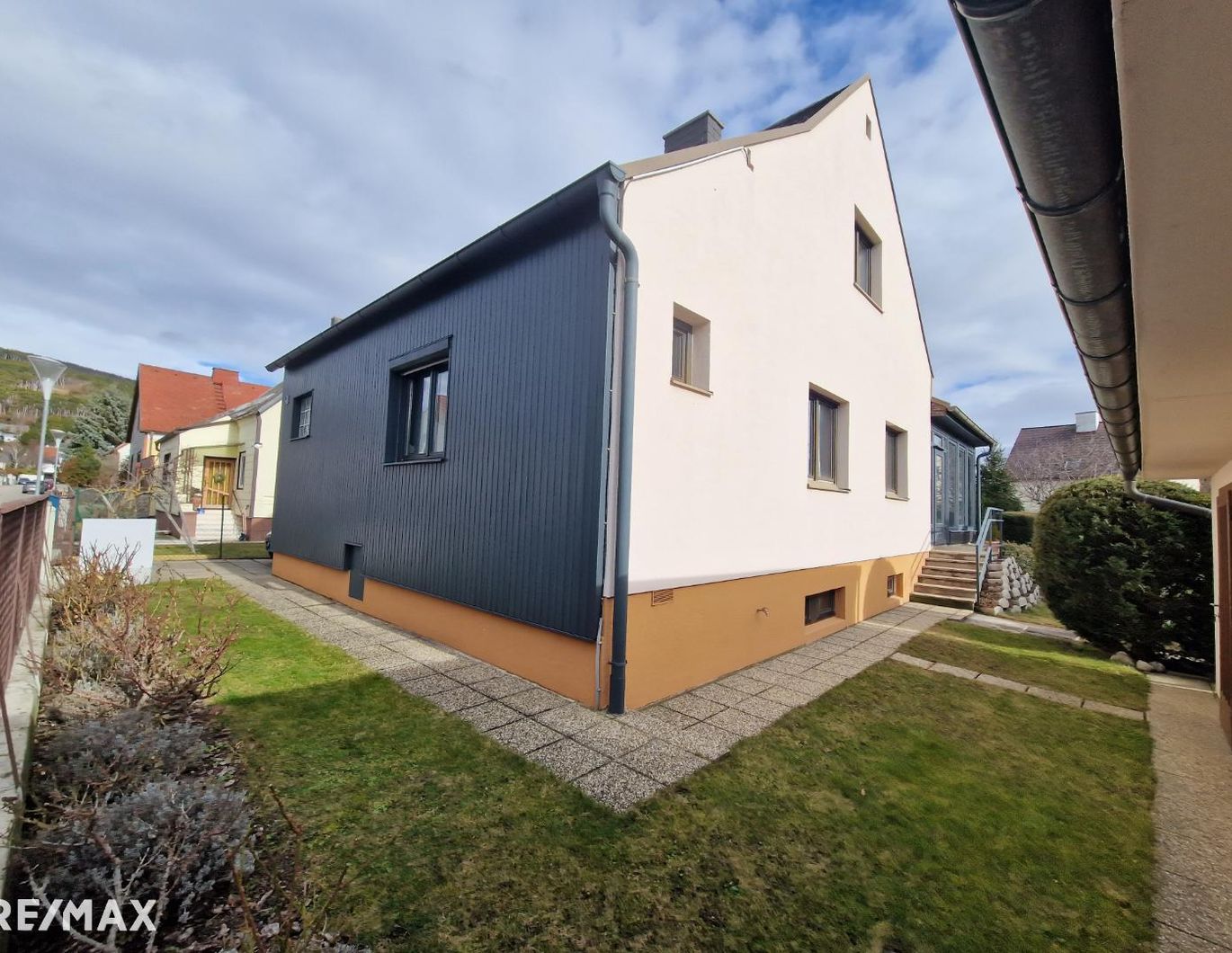 Einfamilienhaus in begehrter Wohnlage von Gainfarn!