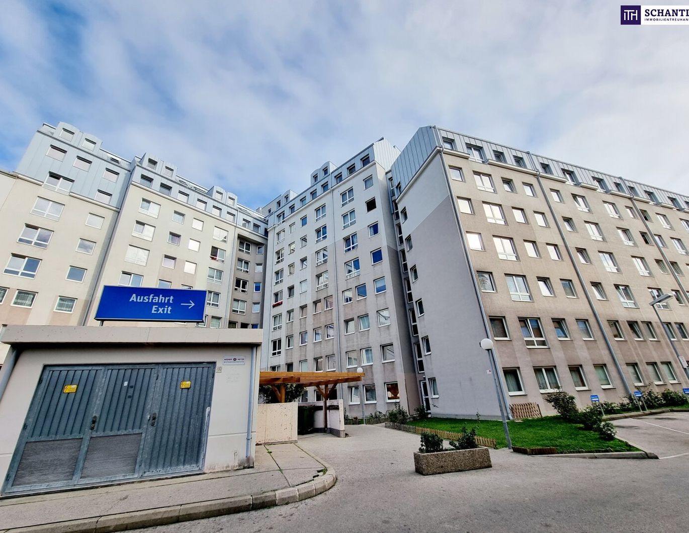 Fix vermietet = fix verdient! Ca. 3,92% Rendite + Tolle Raumaufteilung + Attraktiv befristet vermietet + Perfekte Infrastruktur und öffentliche Anbindung!