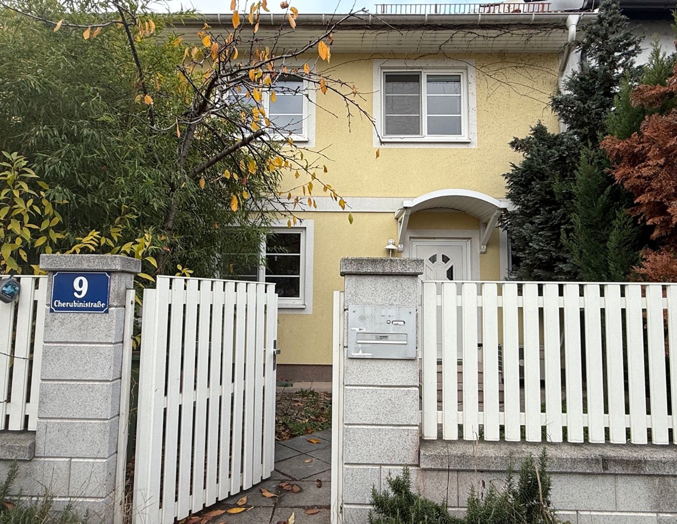 Einfamilienhaus in absoluter Traumlage - Nähe Alte Donau und U1 (komplette Modernisierung laufend)