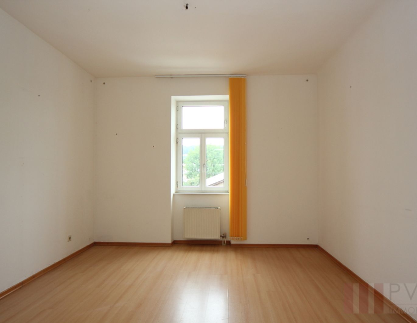 ANFRAGEN PER MAIL 2-ZIMMER SALZBURG-ITZLING