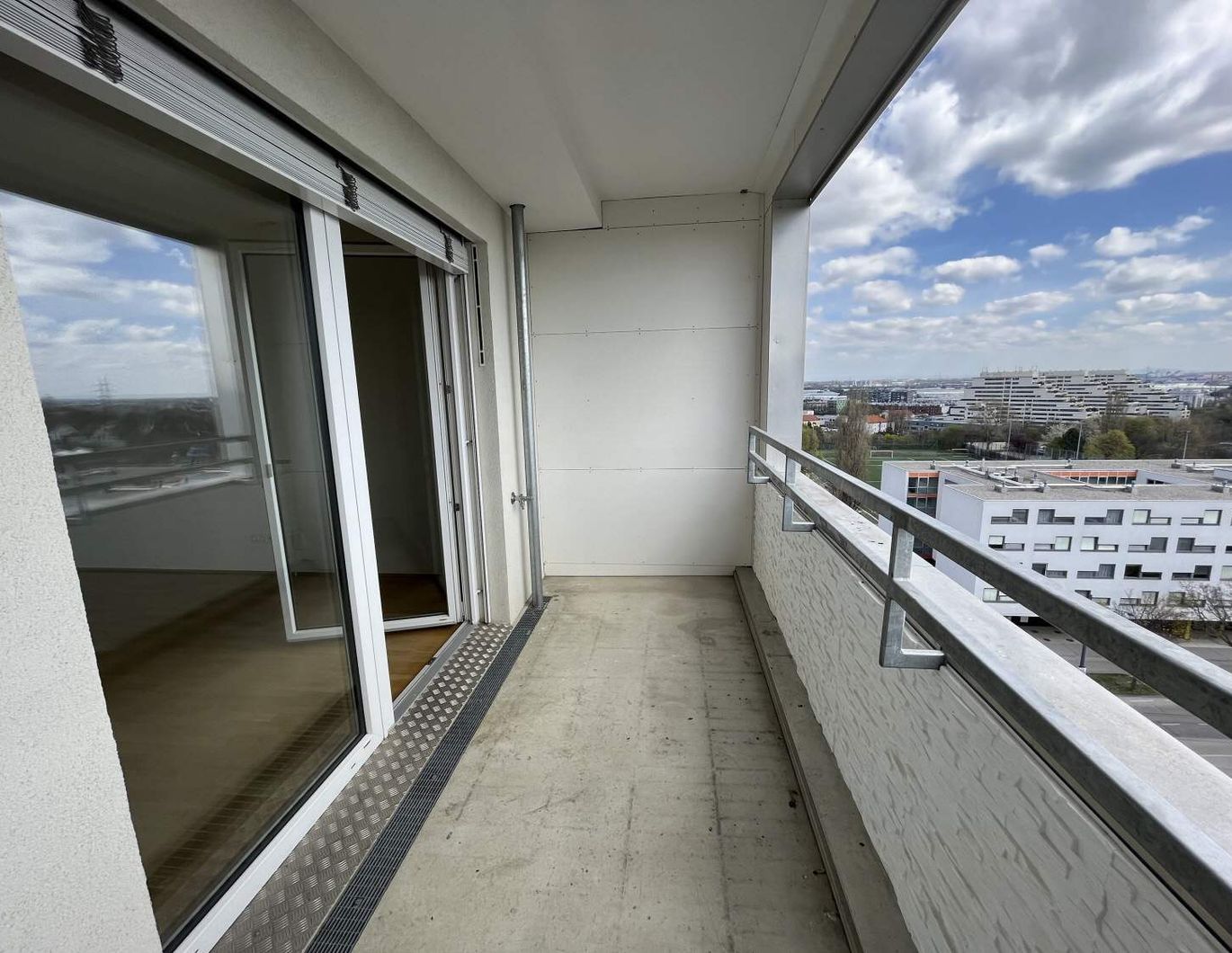 Q11 Leben in Simmering - Traumhafter Ausblick - Loggiawohnung mit 3 Zimmern und Deckenkühlung!