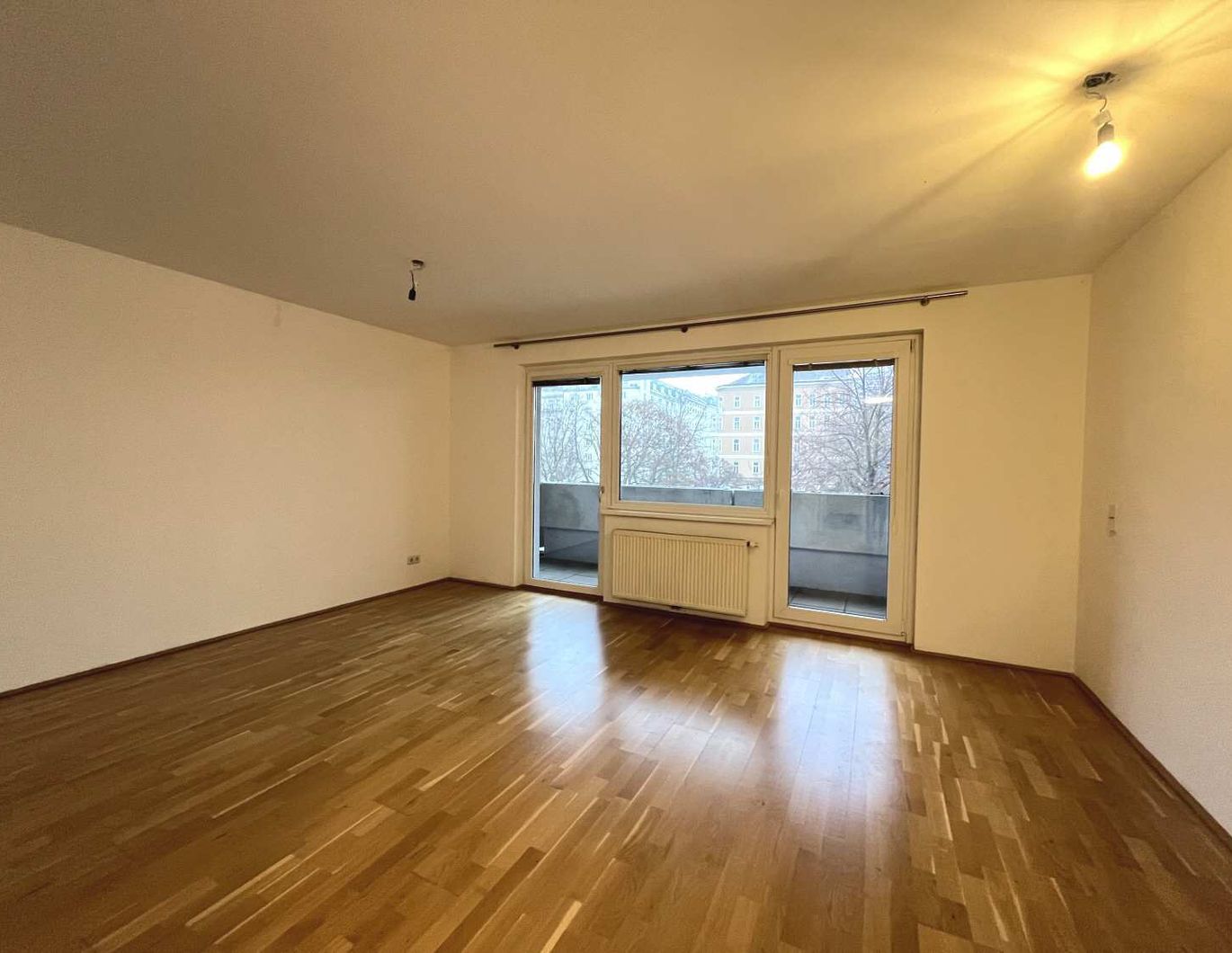 Schöne 2-Zimmer-Wohnung mit Balkon im 5. Bezirk - Parkblick!