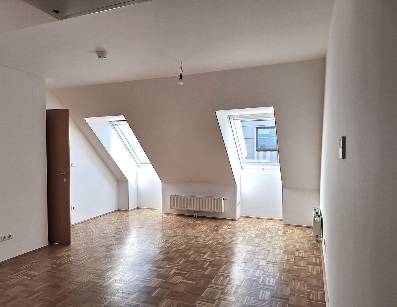 CITY - Apartments - Living / Apartment 605