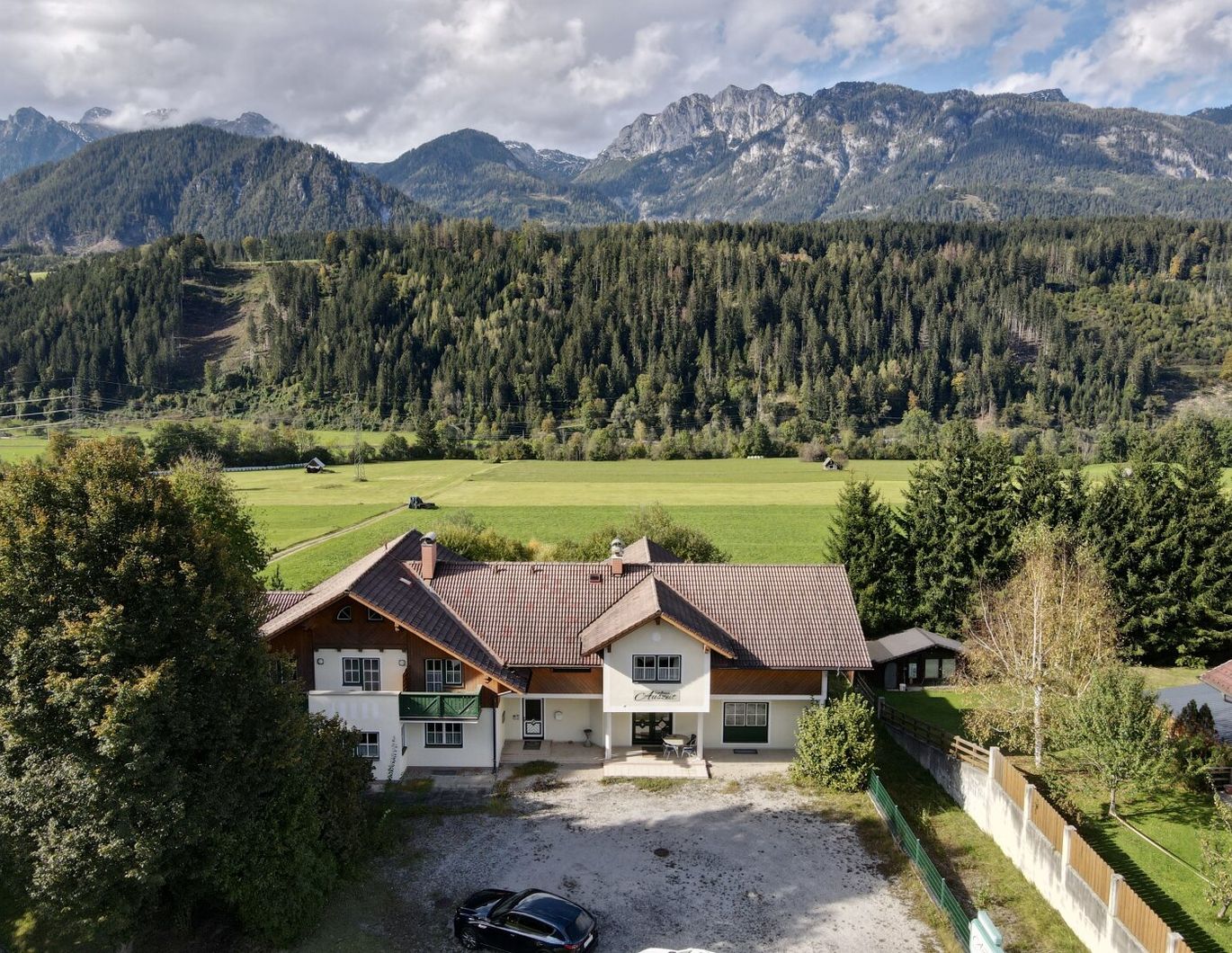 Investment - Ferienwohnungen - Apartmenthaus mit Ausbaupotenzial in einer der beliebtesten Ferienregionen Österreichs