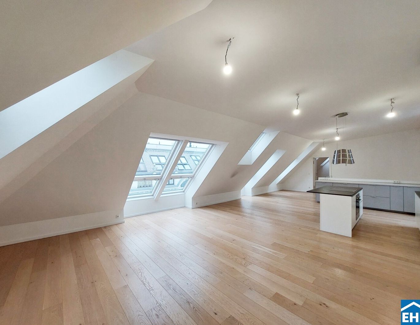 Elegante 3 Zimmerwohnung auf zwei Etagen mit toller Terrasse in Bestlage!