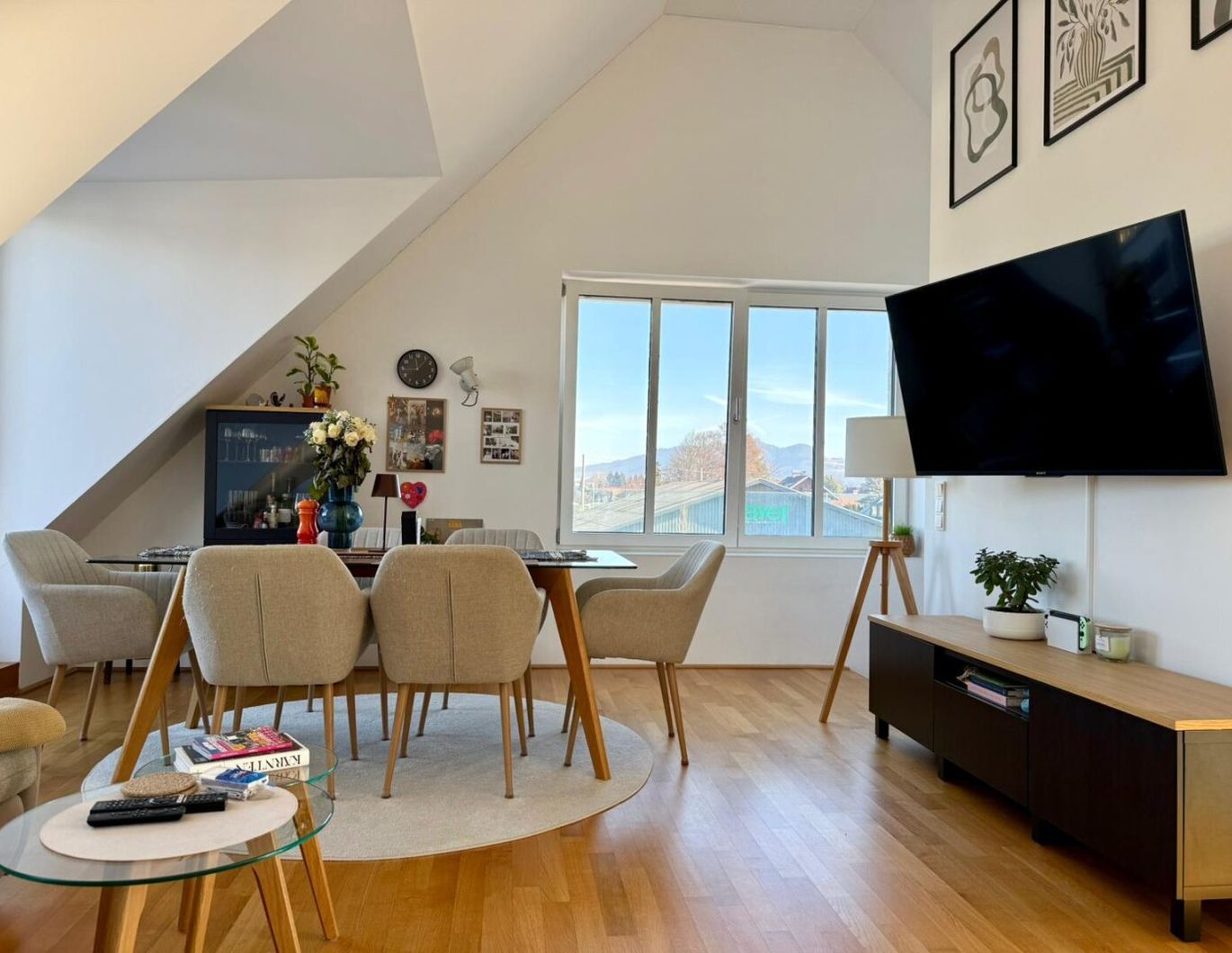 Dachgeschoss-Wohnung mit Panoramablick in Liefering