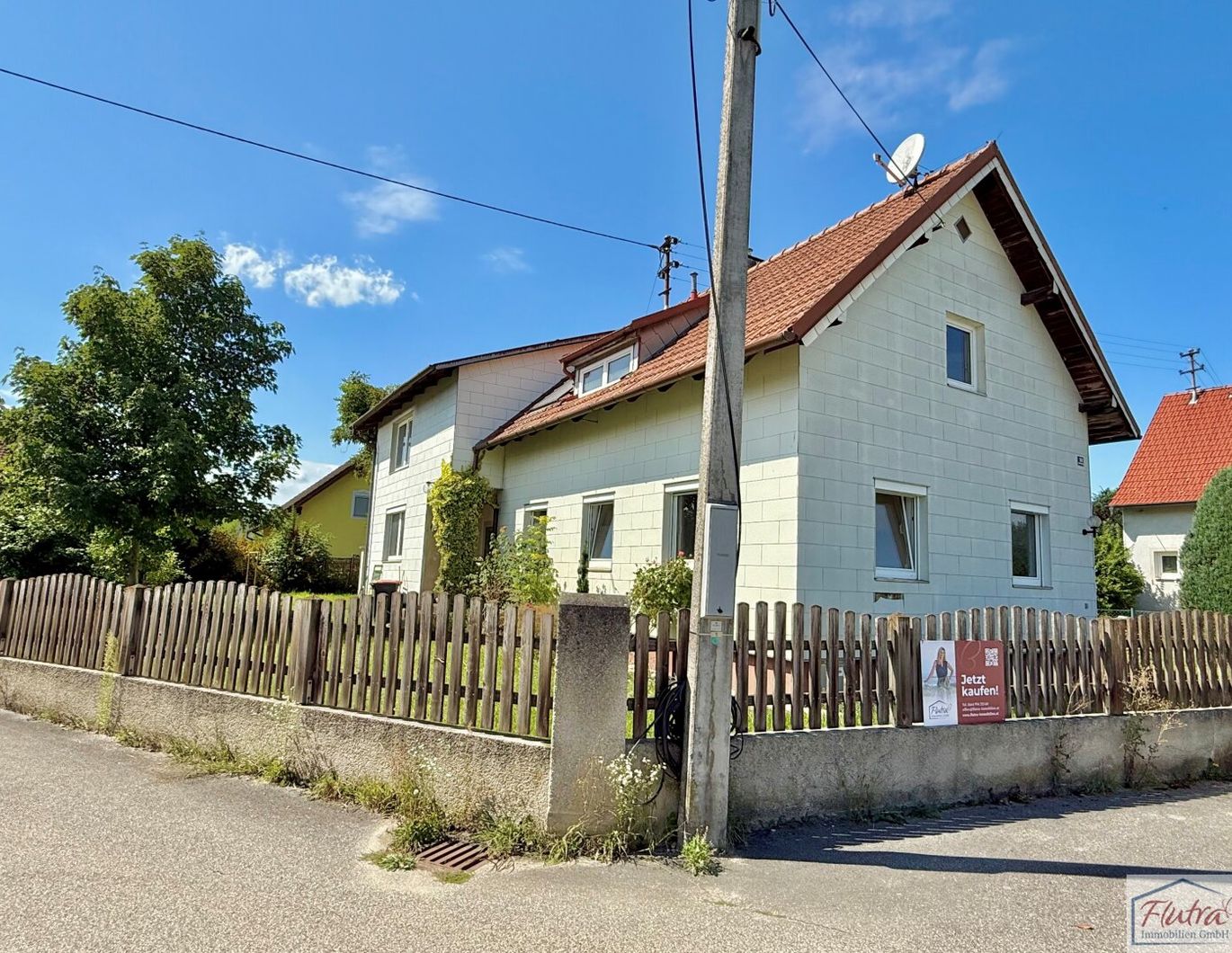 Eckparzelle mit sehr altem Haus in Marchtrenk sucht Handwerker!
