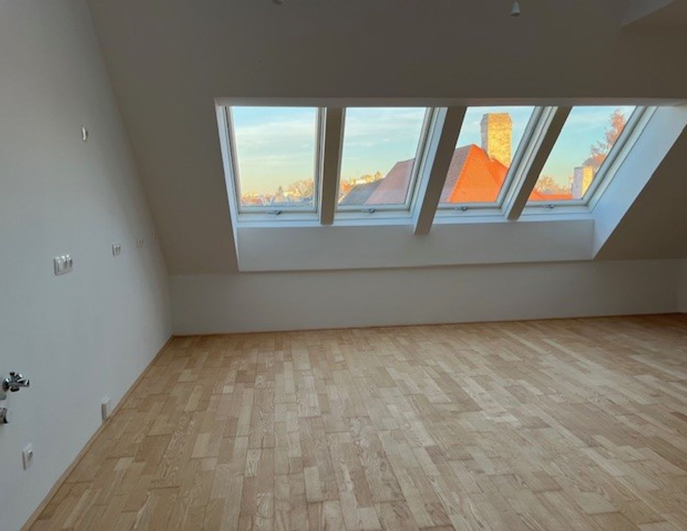 Eigentumswohnung  mit 3 Zimmern, großer Terrasse  und Kellerabteil