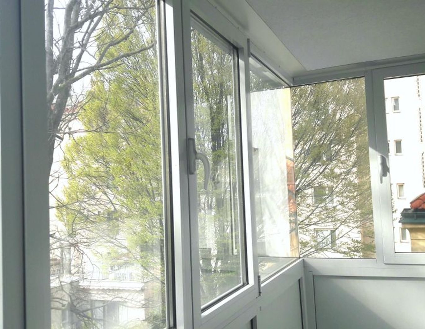 Zentral begehbare 2-Zi-Wohnung mit Balkon