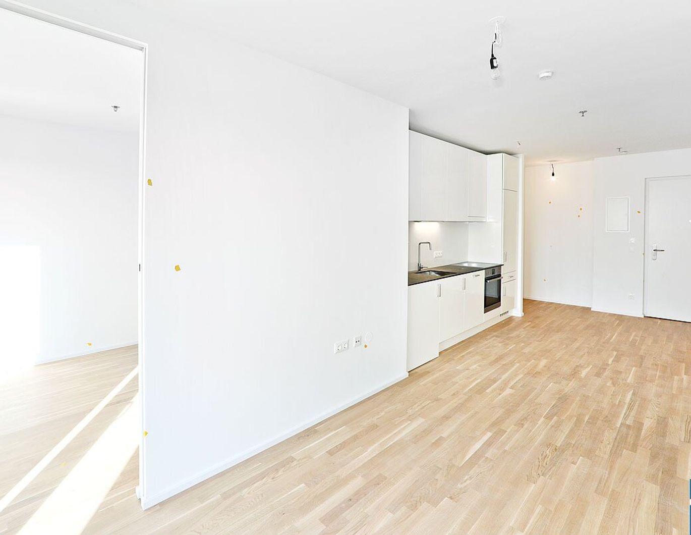Sonnwendviertel: 1-Zimmer-Wohnung mit Balkon im 3. OG - Fitnessraum, Co-Working & Rooftop-Terrasse inklusive!