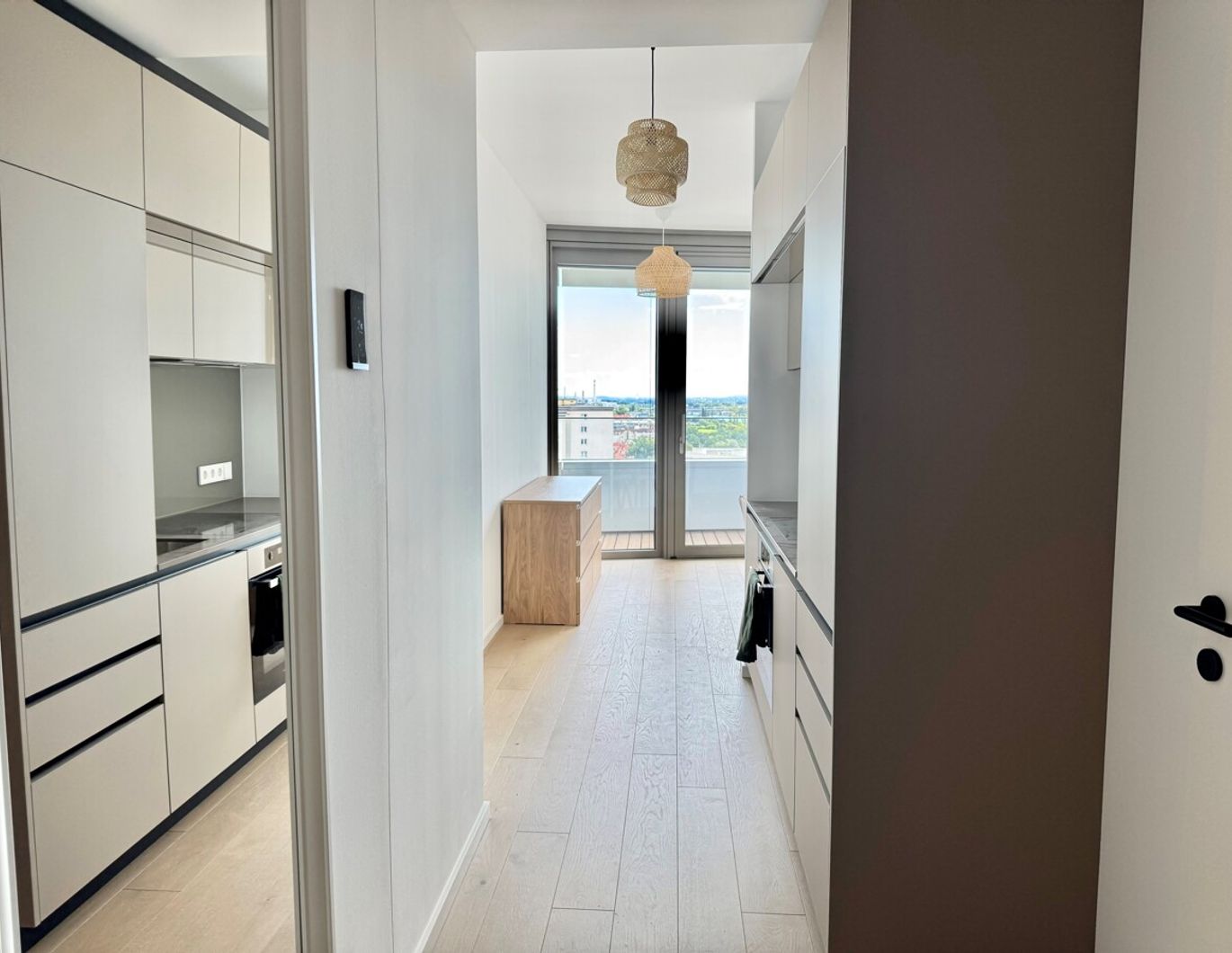 NEW DANUBEFLATS: Fully furnished - Doorman, Gym, Pool, Wellness - LUXUS WOHNEN