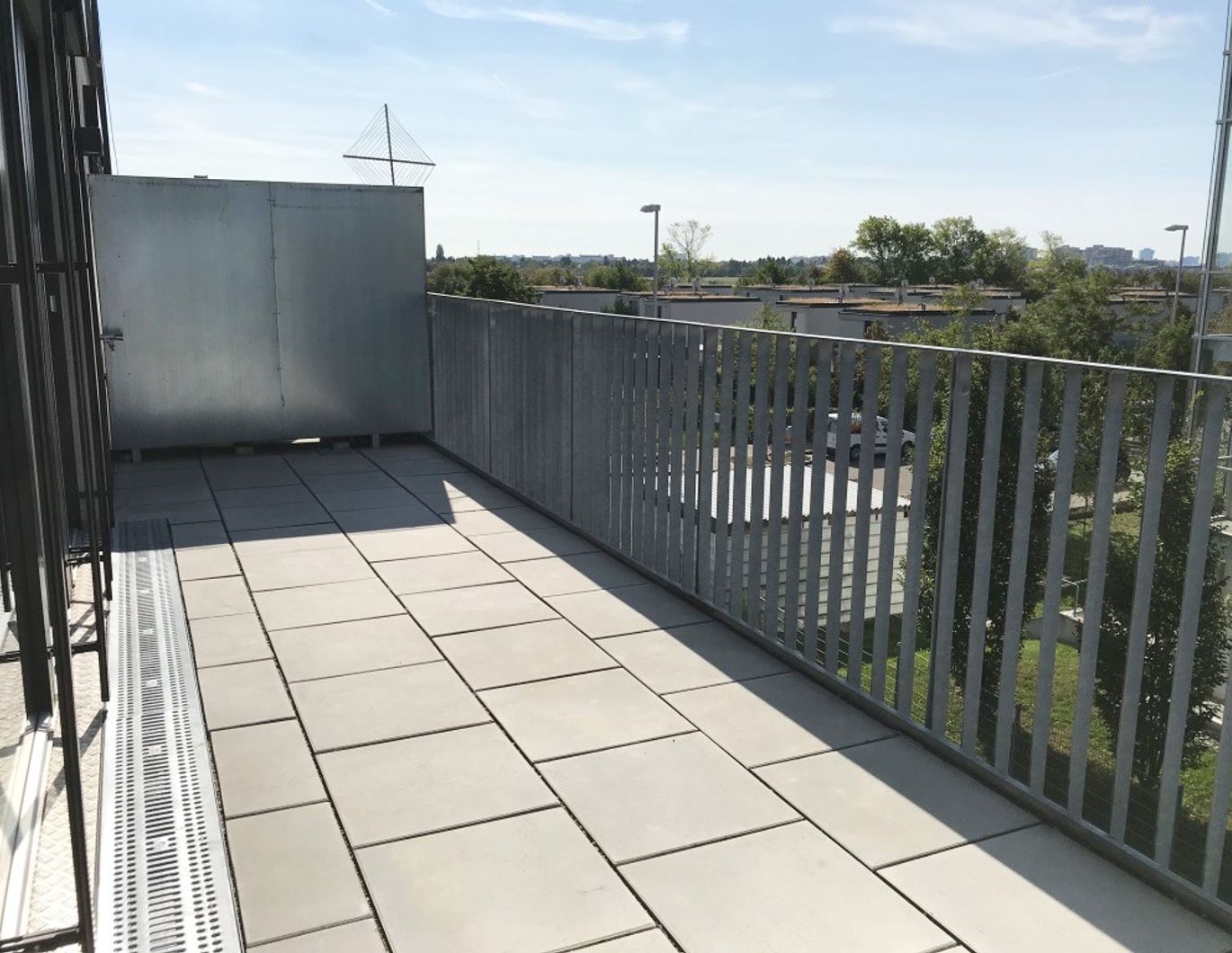 16 m² Terrasse: 2 Zimmer Wohnung in absoluter Ruhelage nahe Strebersdorf in 1210 Wien zu mieten