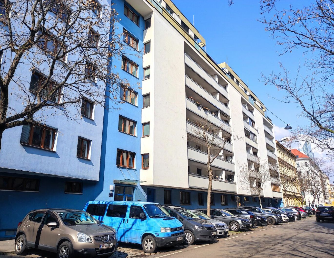 SONNENSCHEIN - 1 Zimmer mit Loggia direkt bei der U6