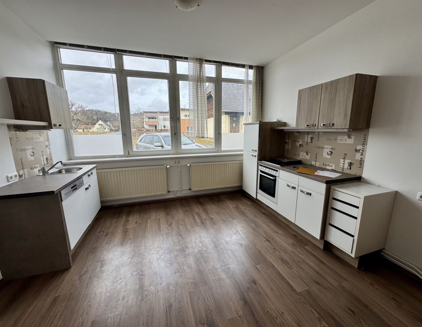 Miete inkl. BK, HK & Strom ! Großzügige Wohnung in Paldau, nähe Feldbach ...!