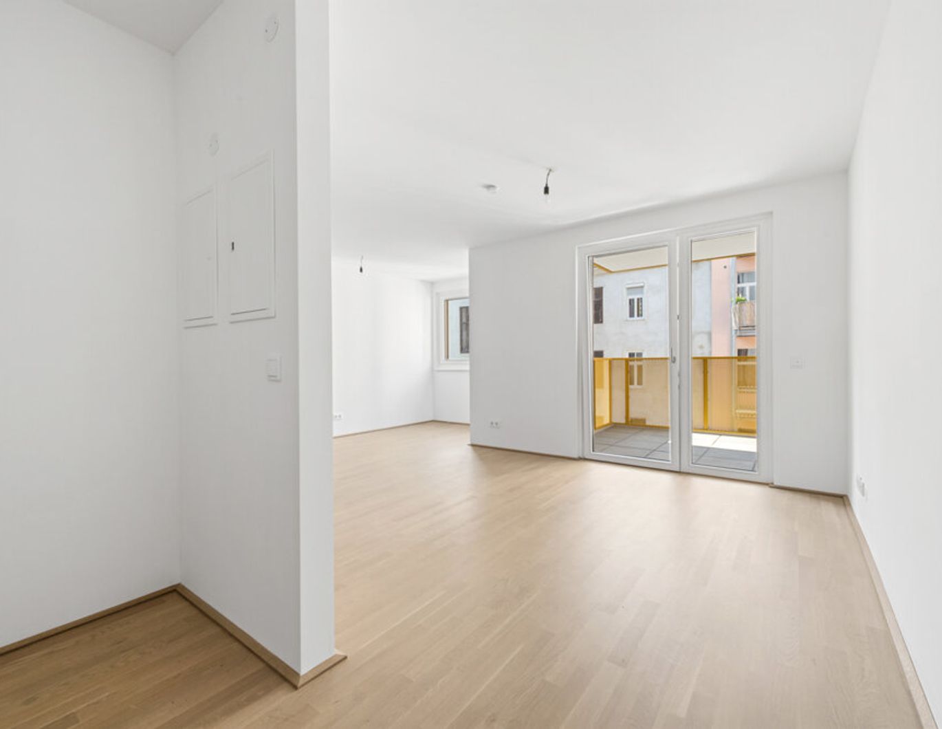 SOLEY - Großzügige 3-Zimmer Wohnung mit Terrasse - Top 5