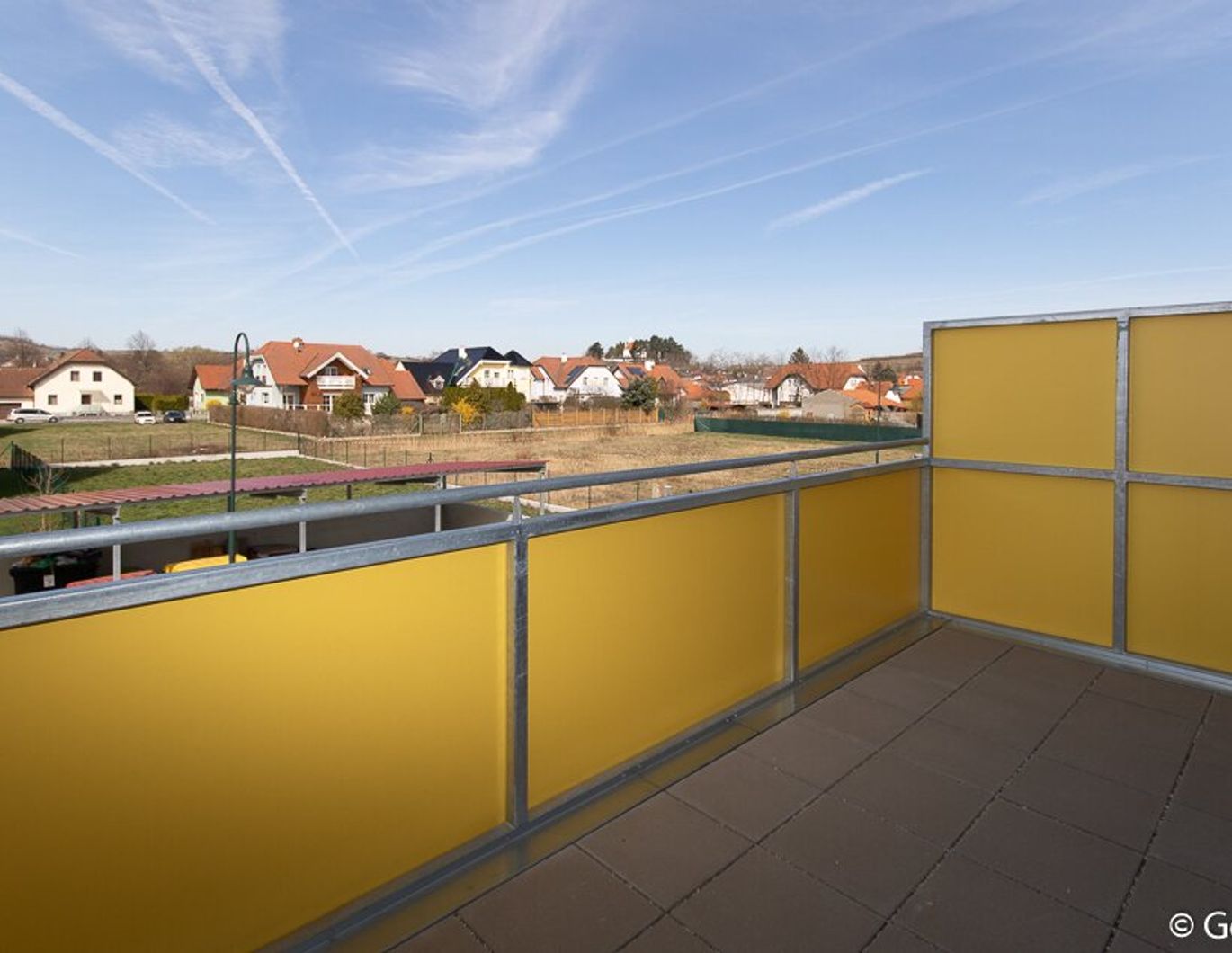 JUNGES WOHNEN: Helle Starterwohnung mit Ausblick