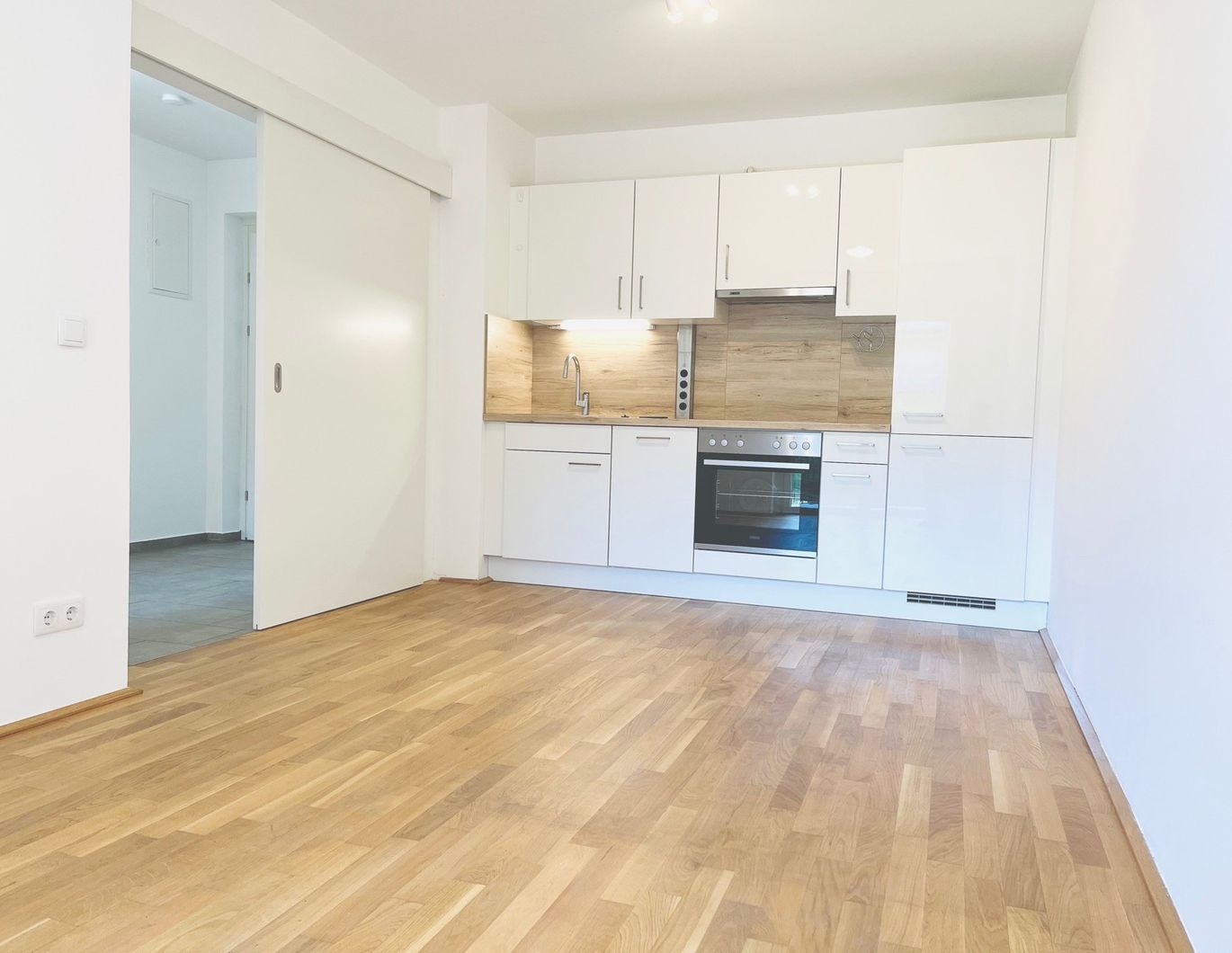 3-Zimmer Wohnung mit Balkon - perfekte Anbindung ins Zentrum - 8055 Graz