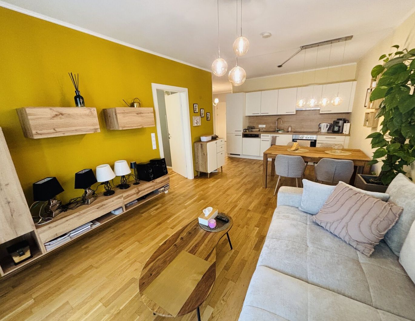 Neuwertige Gartenwohnung in Kalsdorf: 3 Zimmer, Terrasse, Garten und 2 KFZ Plätze!!! - Ihr neues Zuhause!