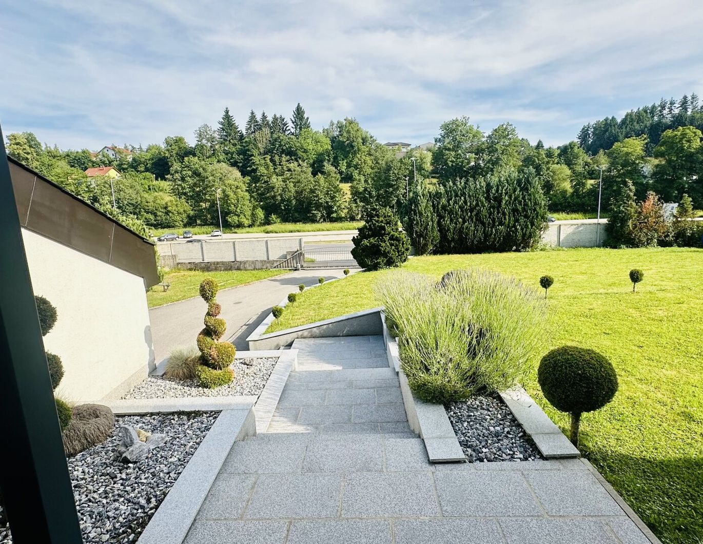 Schöner Architektenbungalow in Stadtnähe
