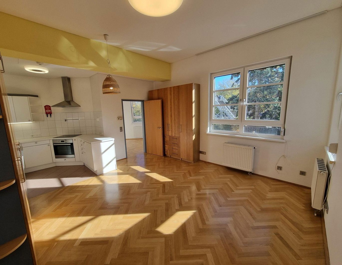 Hochwertige helle teilmöblierte 2-Zimmer-Wohnung mit guter Ausstattung in guter Lage