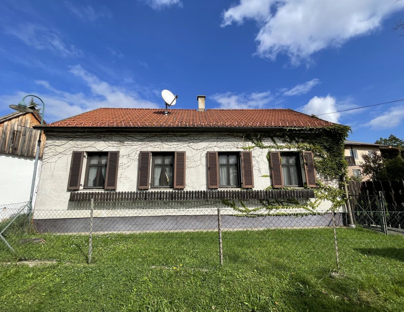 Kleines Landhaus mit Gewölbekeller in bester Ruhelage im Weinviertel