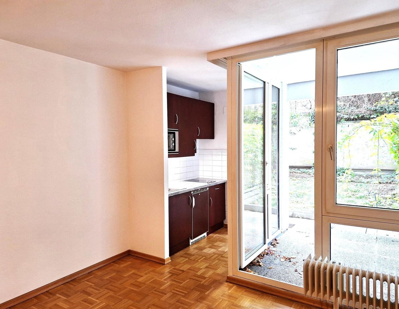 Botschaftsviertel / 2-Zimmer Mietwohnung - 57 m² mit 2 Loggien und 45 m² Eigengarten