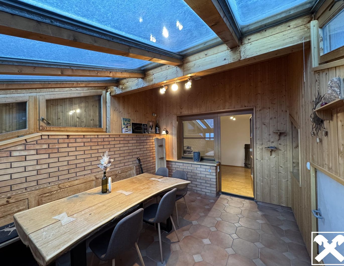 Großzügige 6-Zimmer-Wohnung zur Vermietung