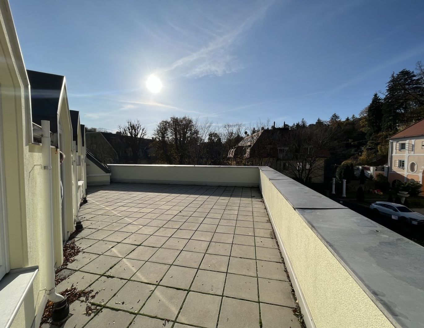 Erstbezug nach Umbau: Moderne 6 Zimmer Wohnung mit Klima & Terrasse in Neuwaldegger Grünlage zu mieten