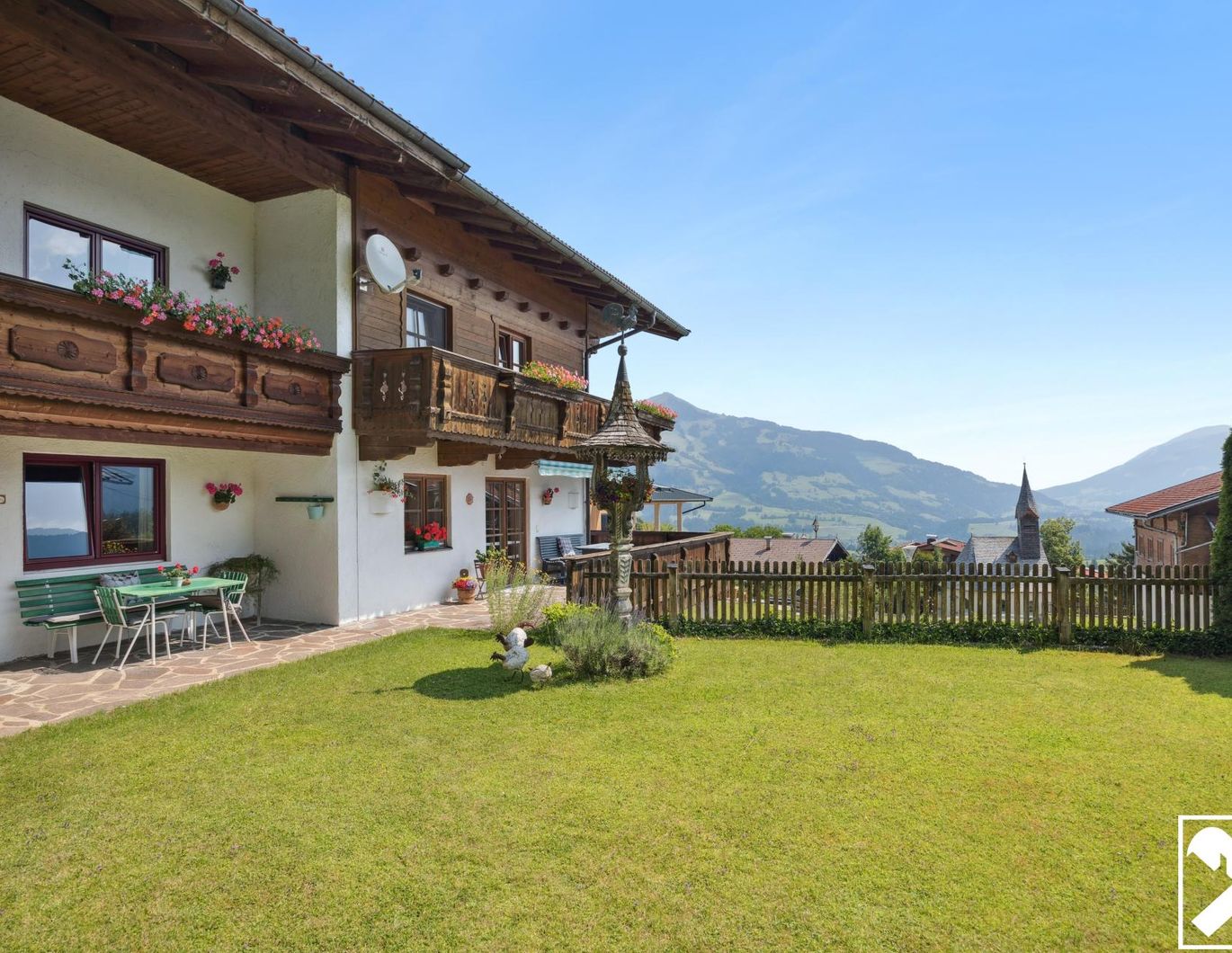 Mehrfamilienhaus in traumhafter Panoramalage
